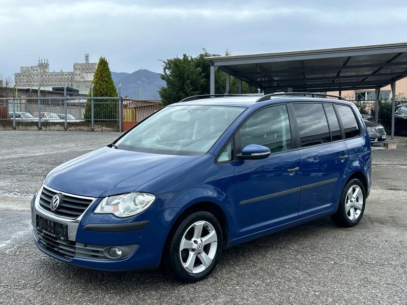 VW Touran 1.9TDI 105ps DSG Facelift 7местен , снимка 1 - Автомобили и джипове - 49535942