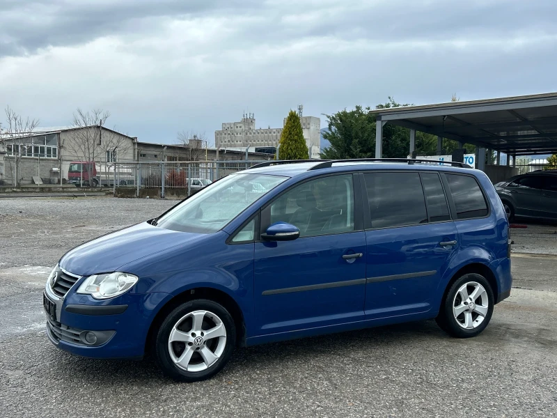 VW Touran 1.9TDI 105ps DSG Facelift 7местен , снимка 3 - Автомобили и джипове - 49535942