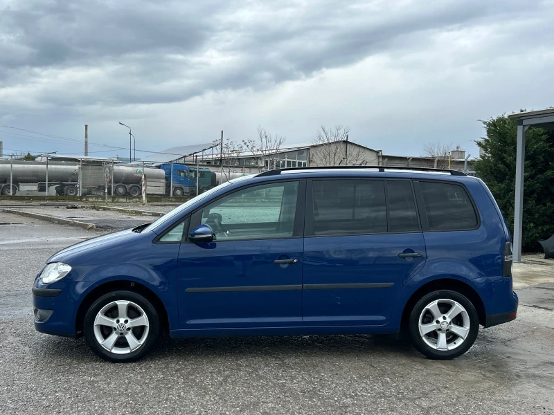 VW Touran 1.9TDI 105ps DSG Facelift 7местен , снимка 4 - Автомобили и джипове - 49535942