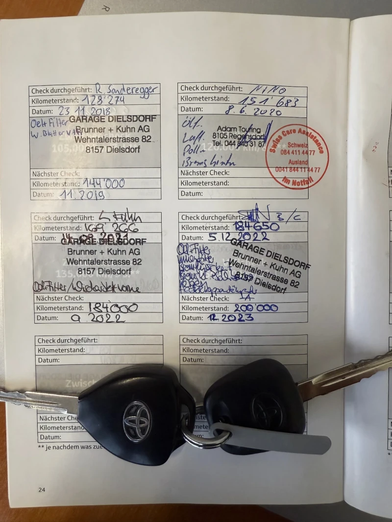 Toyota Yaris 1.5i Автомат Hybrid Швейцария, снимка 15 - Автомобили и джипове - 50583250