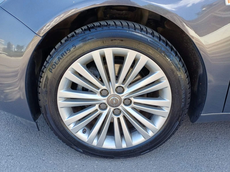 Opel Insignia 2.0CDTI Facelift, снимка 16 - Автомобили и джипове - 52116605