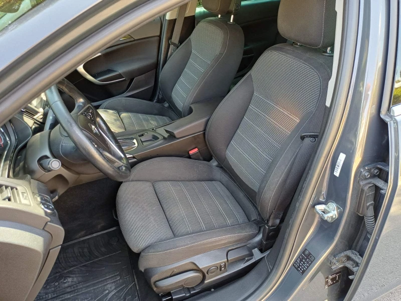 Opel Insignia 2.0CDTI Facelift, снимка 10 - Автомобили и джипове - 52116605