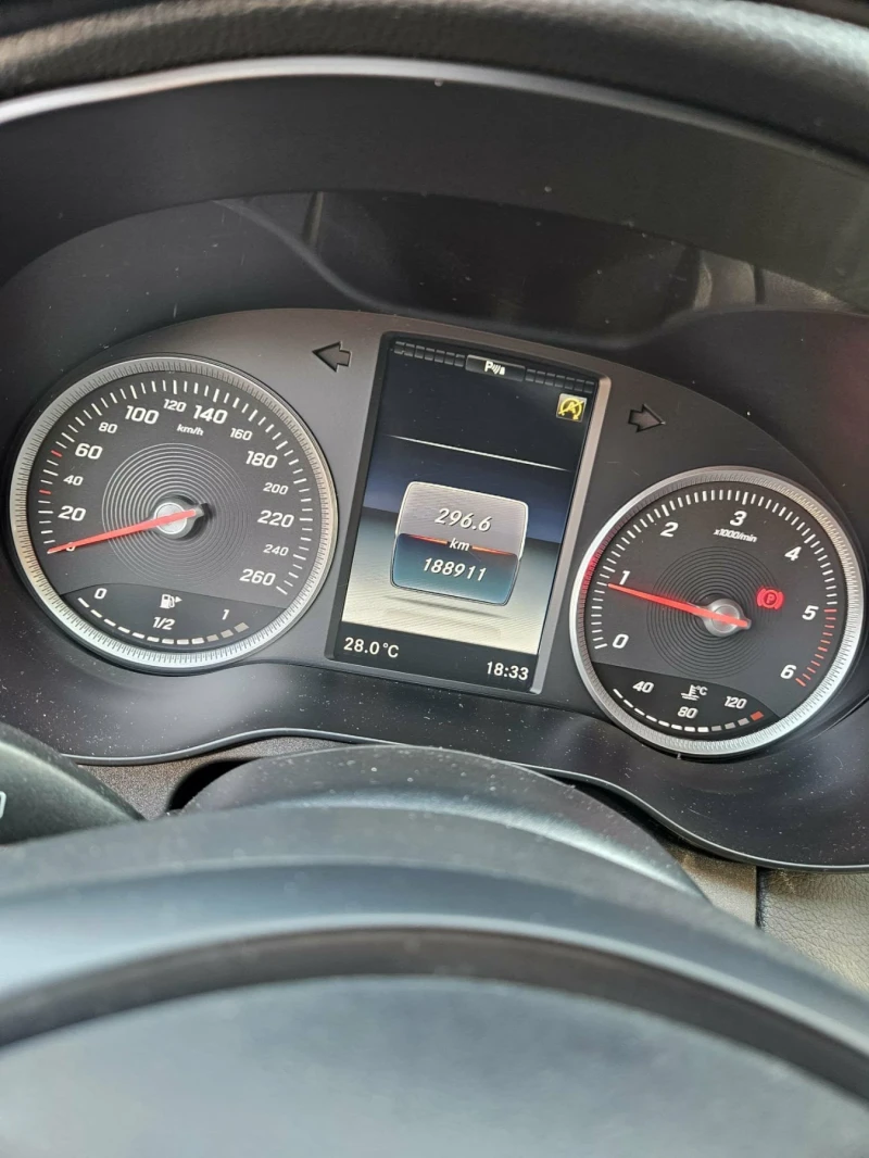 Mercedes-Benz C 200 1.6, снимка 14 - Автомобили и джипове - 52973264