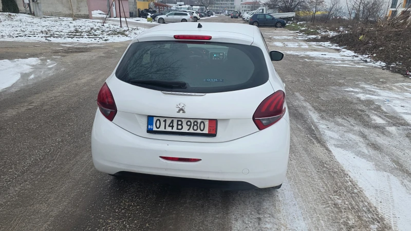 Peugeot 208 1.6hdi, снимка 5 - Автомобили и джипове - 53181533