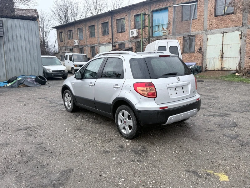 Fiat Sedici 1, 6 газ/бензин 4х4, снимка 8 - Автомобили и джипове - 53403331