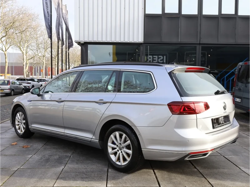 VW Passat GTE 1.4 TSI PHEV - Пълна Сервизна История, снимка 6 - Автомобили и джипове - 53458093
