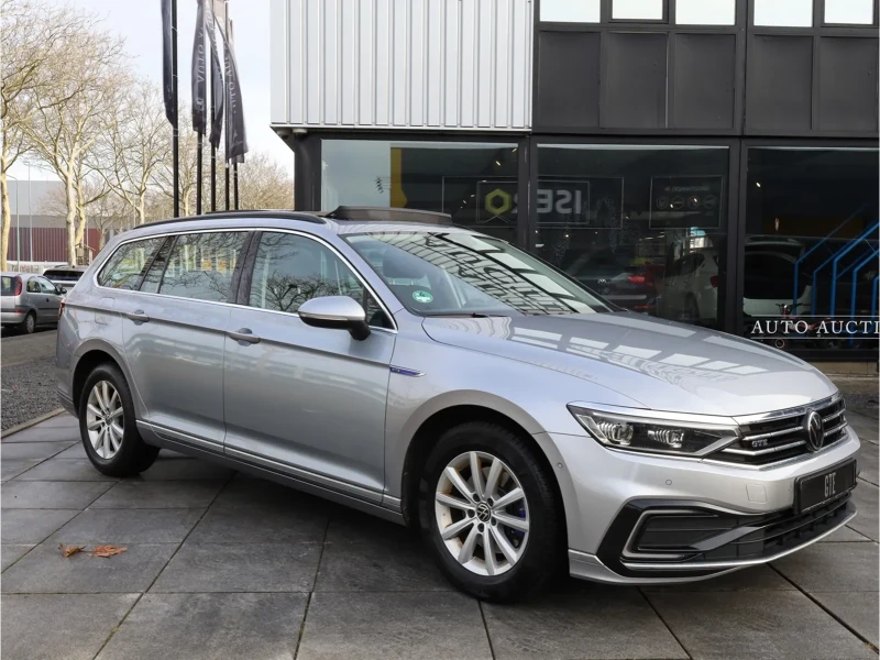 VW Passat GTE 1.4 TSI PHEV - Пълна Сервизна История, снимка 3 - Автомобили и джипове - 53458093