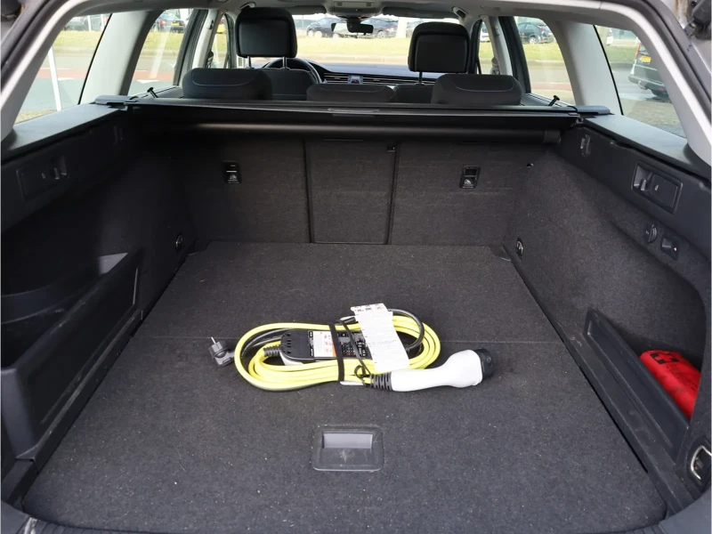 VW Passat GTE 1.4 TSI PHEV - Пълна Сервизна История, снимка 15 - Автомобили и джипове - 53458093