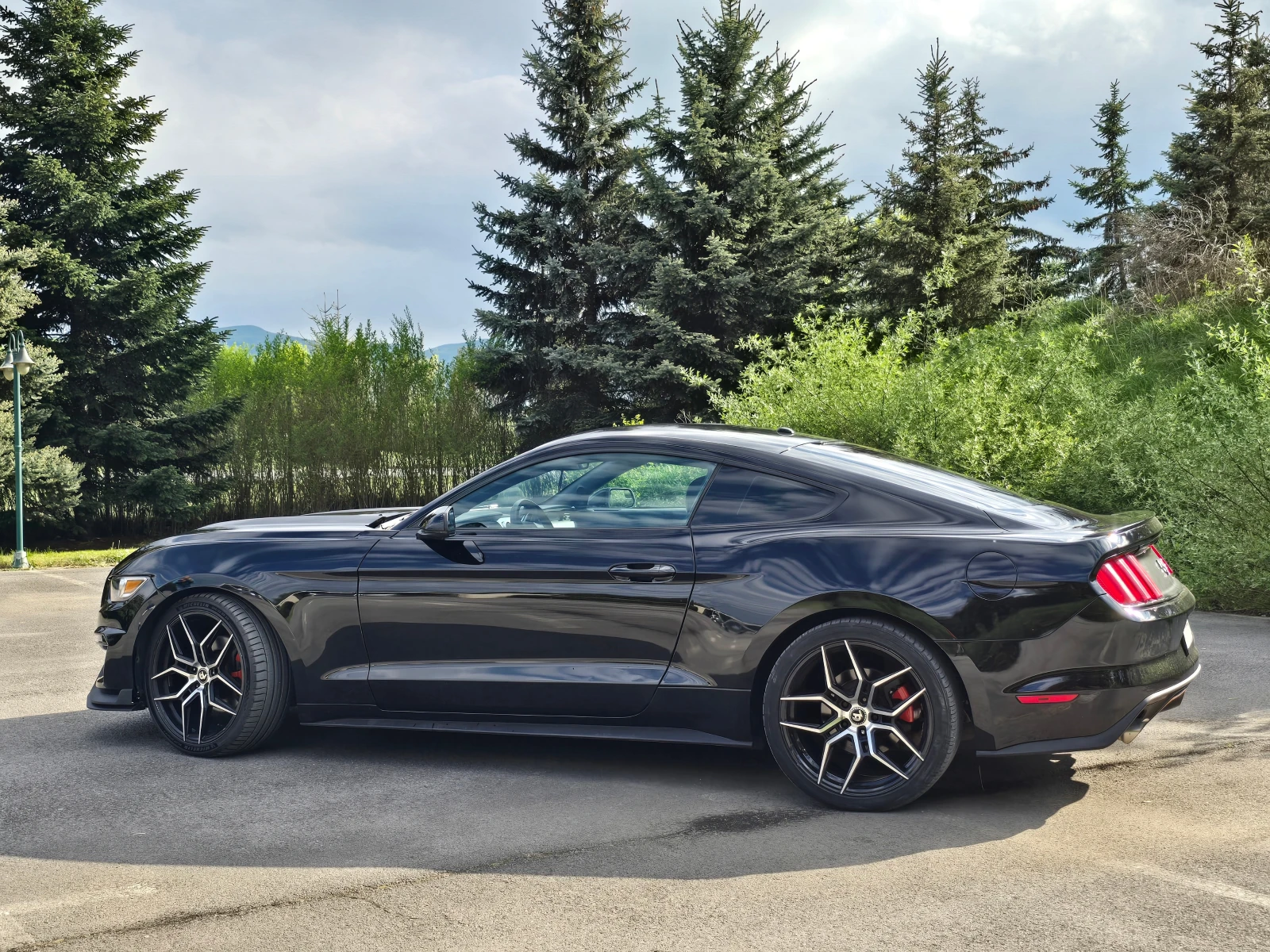 Ford Mustang 2.3 Ecoboost Premium - изображение 2