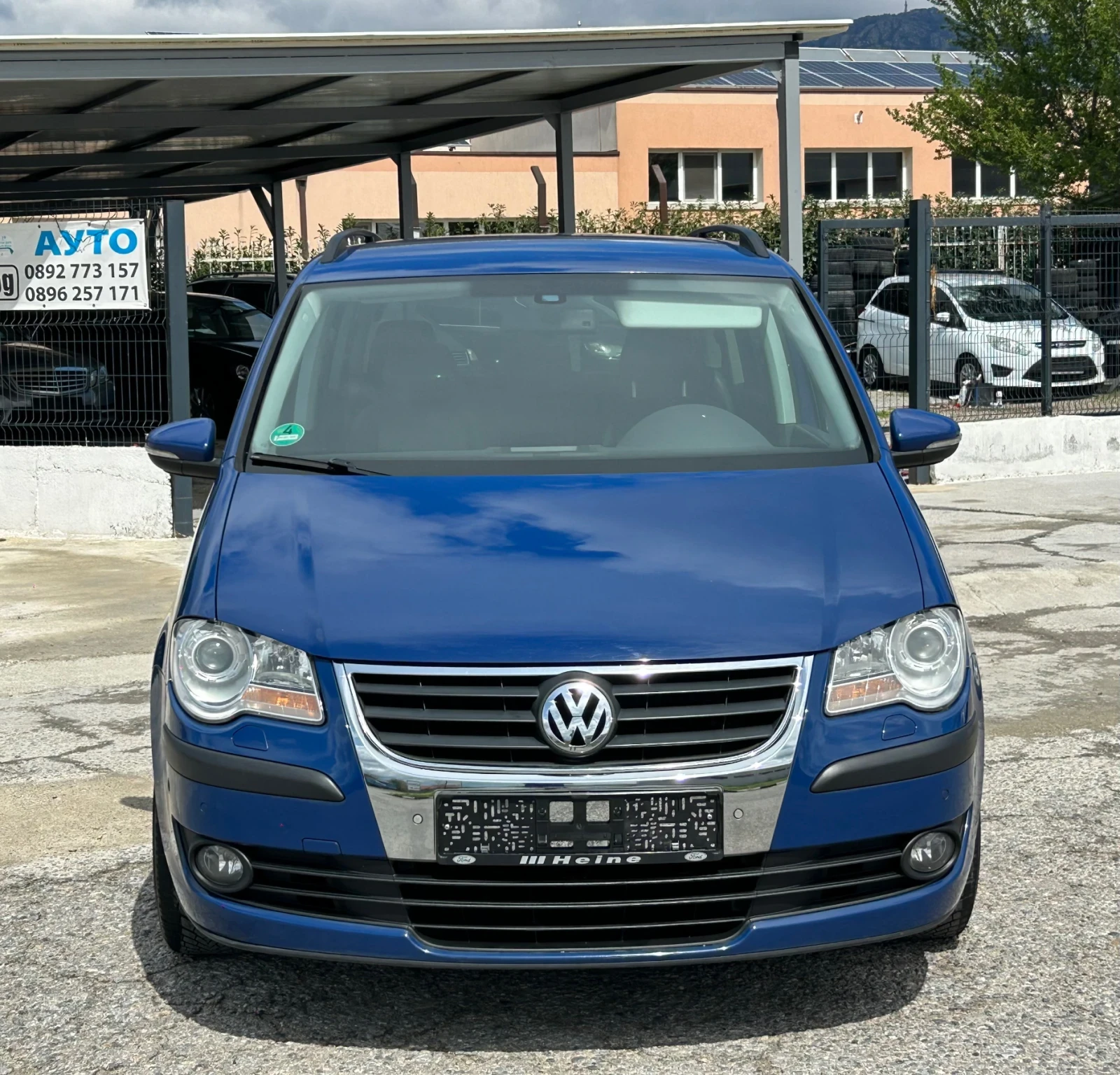VW Touran 1.9TDI 105ps DSG Facelift 7местен  - изображение 3