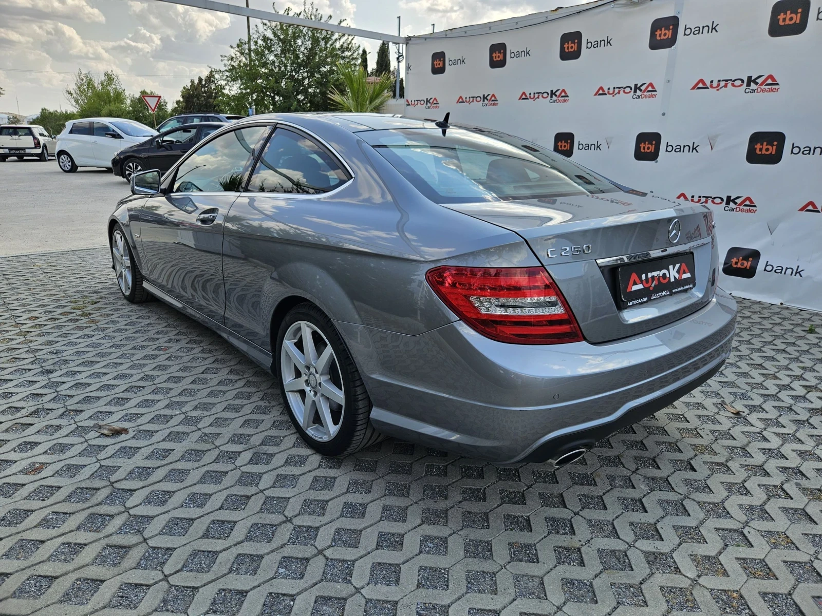 Mercedes-Benz C 250 2.2CDI-204кс= АВТОМАТ= AMG LINE= ПАНОРАМА= КСЕНОН - изображение 5