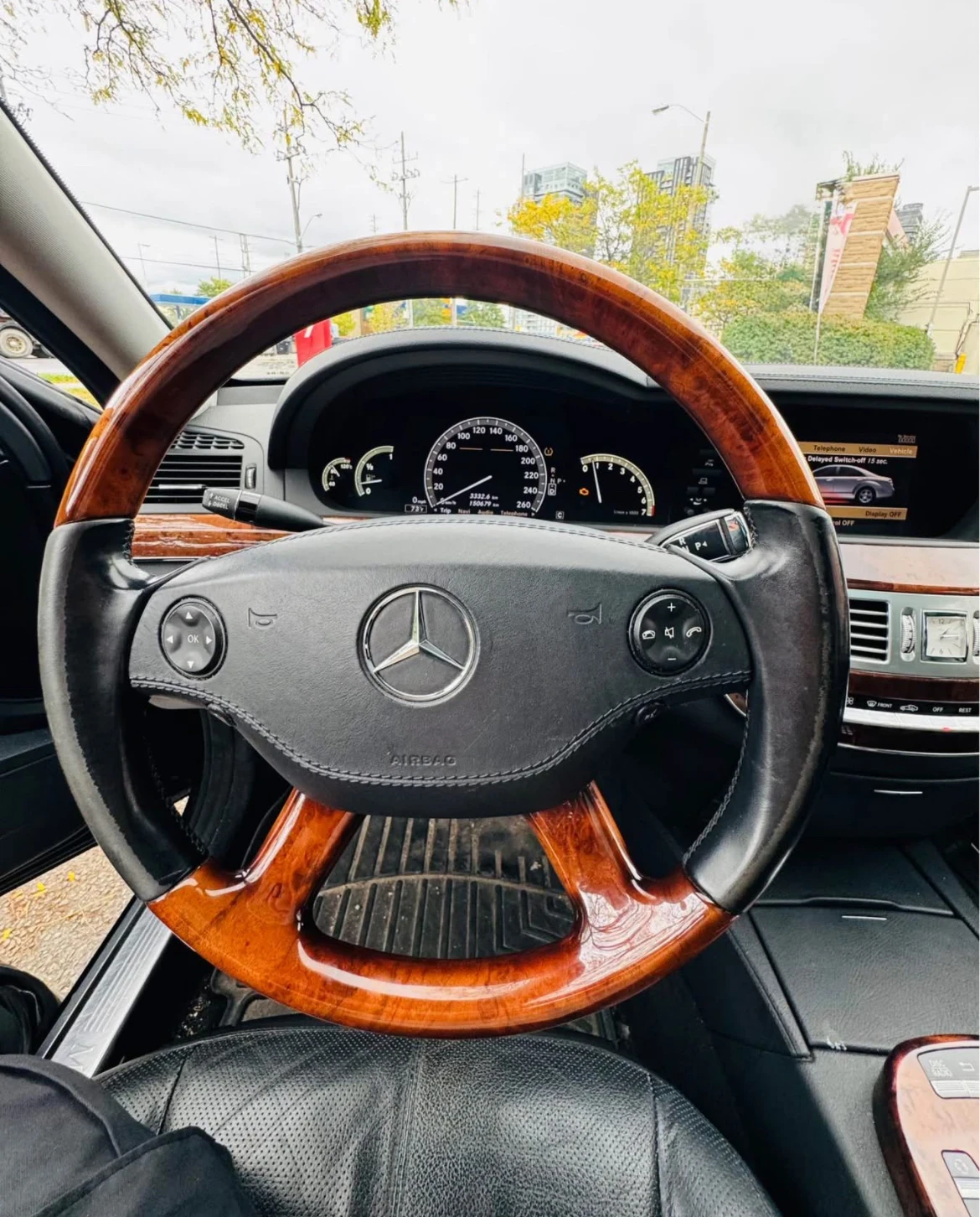 Mercedes-Benz S 550 4MATIC * * CARFAX * * АВТО КРЕДИТ * *  - изображение 5