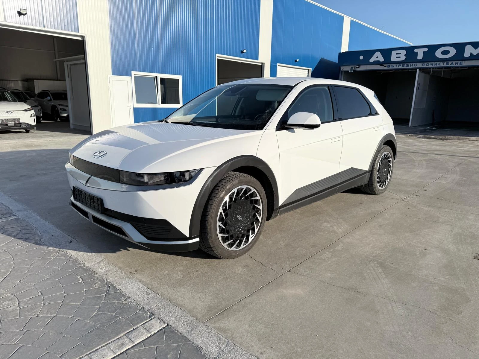 Hyundai Ioniq 5  - изображение 2