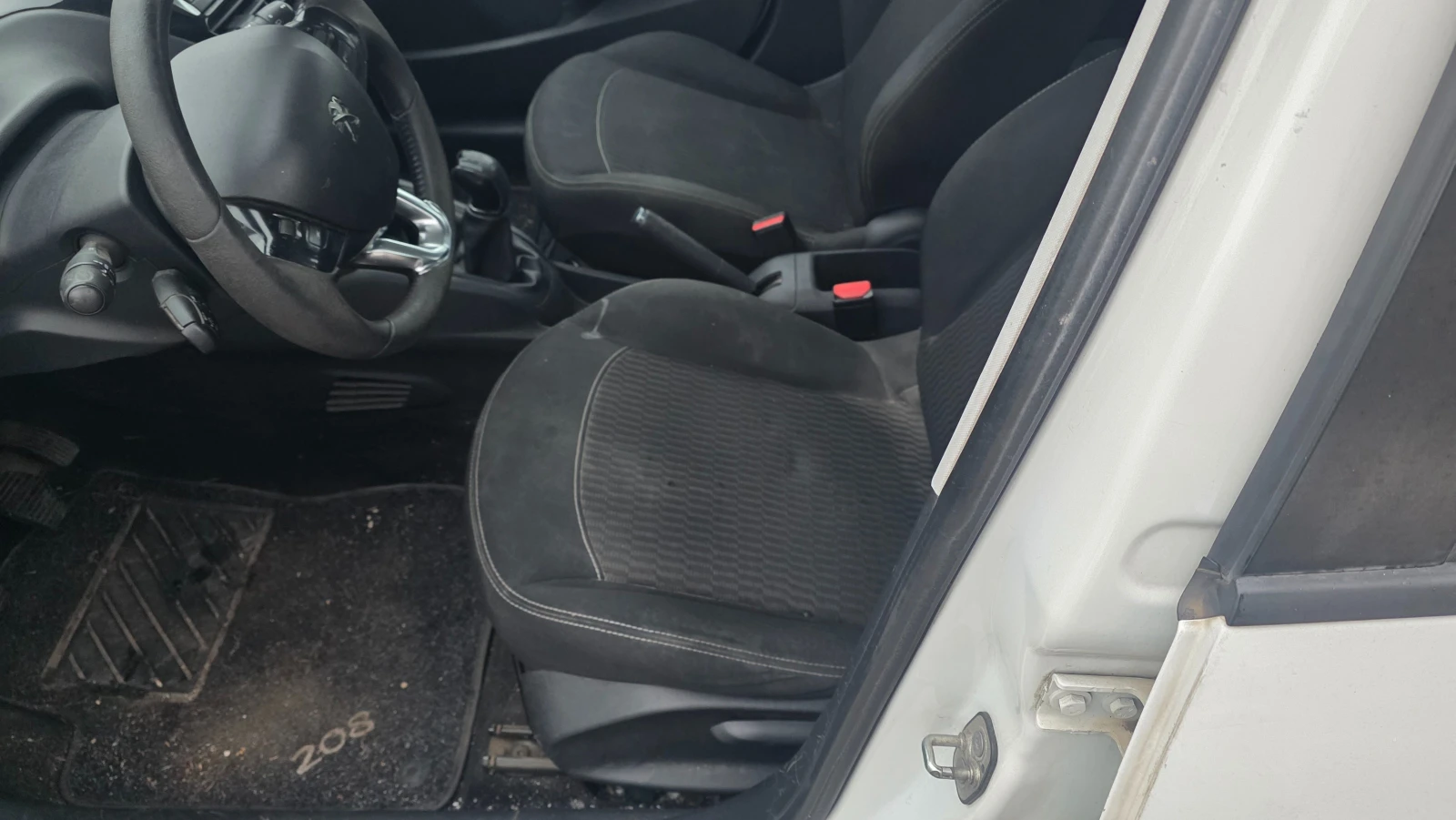 Peugeot 208 1.6hdi | Mobile.bg � ����������� 11