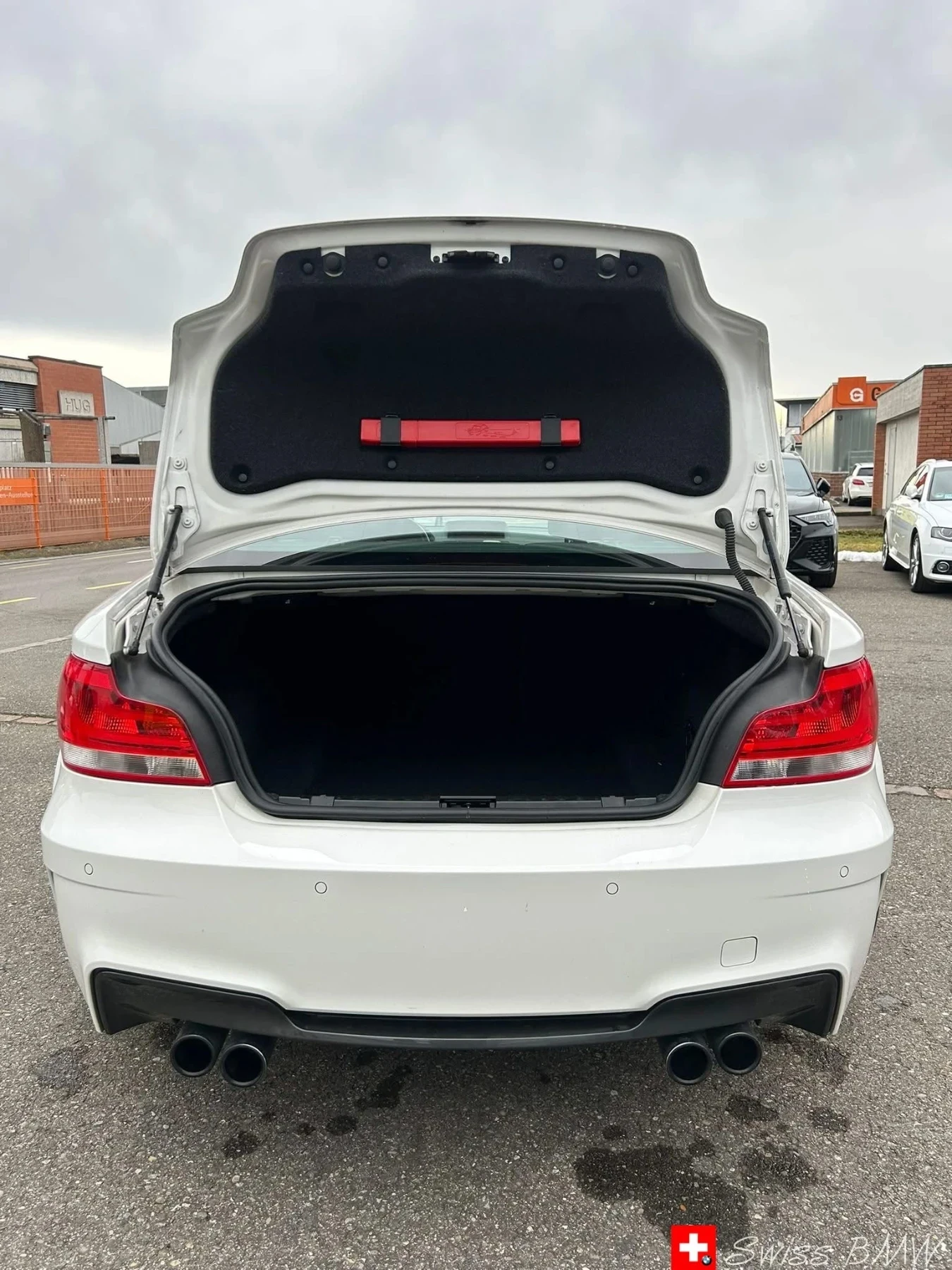 BMW 1M ЕДИН СОБСТВЕНИК * * ИЗРЯДНО ПОДДЪРЖАНА * * ГАРАЖНА - изображение 5