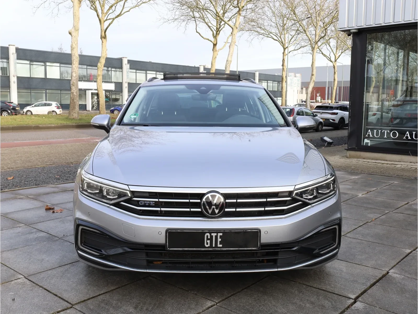 VW Passat GTE 1.4 TSI PHEV - ����� �������� ������� | Mobile.bg � ����������� 2