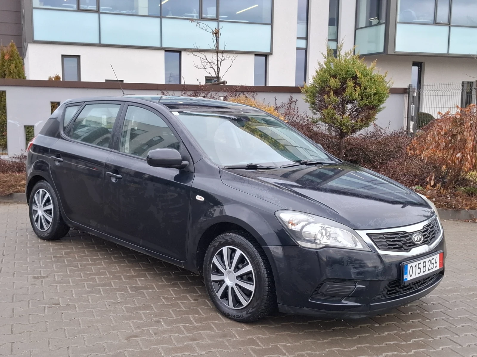 Kia Ceed 1.6CRDi* (90��)* FACELIFT* ��� ����* *  | Mobile.bg � ����������� 10