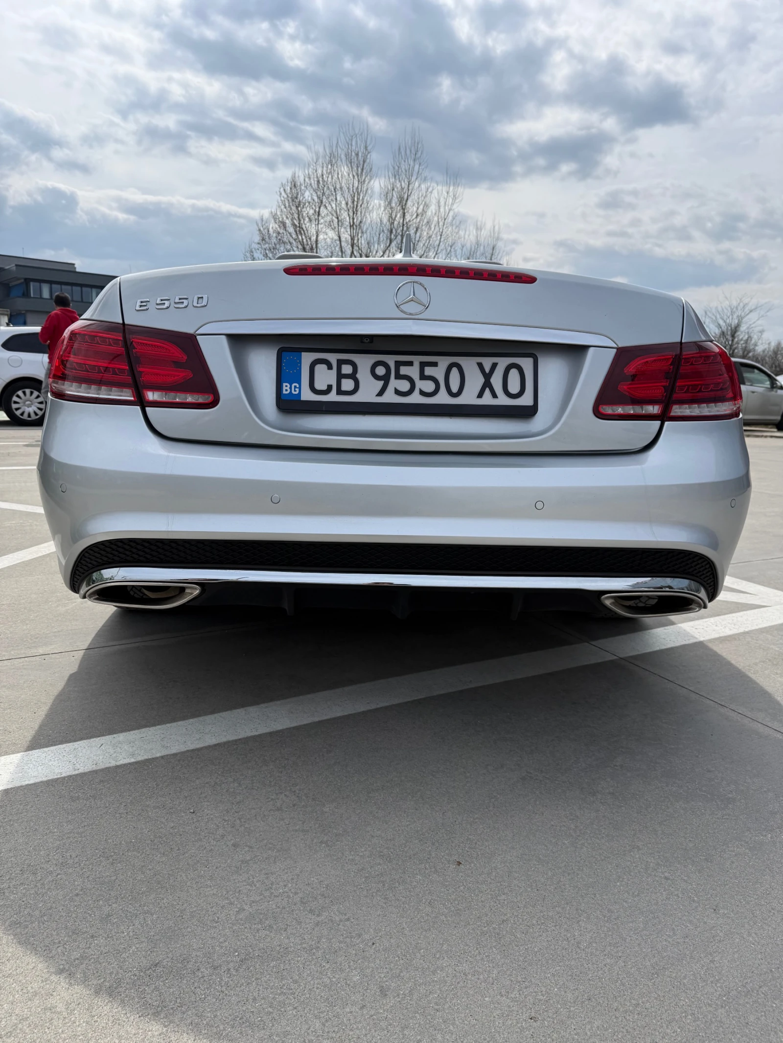 Mercedes-Benz E 500 CABRIO V8 FACELIFT / 5.5 Атмосферен / БЕЗ УДАР /  , снимка 4 - Автомобили и джипове - 53987852