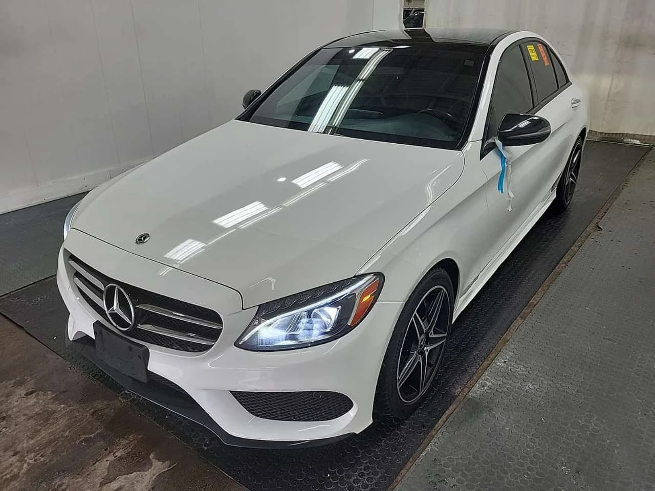Mercedes-Benz C 300 * CARFAX * ЦЕНА ДО БГ