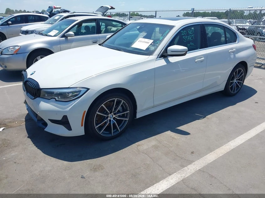 BMW 330 2.0l I xDrive, снимка 2 - Автомобили и джипове - 54859275