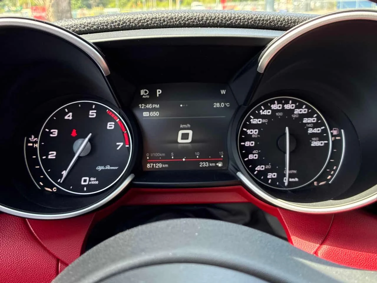 Alfa Romeo Giulia * Ti * АВТОКРЕДИТ БЕЗ ПЪРВОНАЧАЛНА ВНОСКА* , снимка 8 - Автомобили и джипове - 55005443