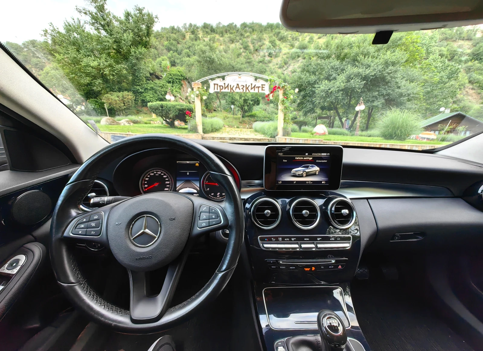 Mercedes-Benz C 180, снимка 3 - Автомобили и джипове - 55055373