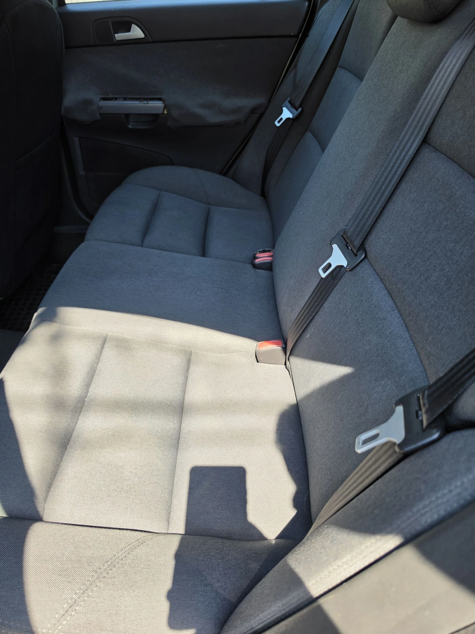 Volvo S40 2.0, снимка 9 - Автомобили и джипове - 55243421
