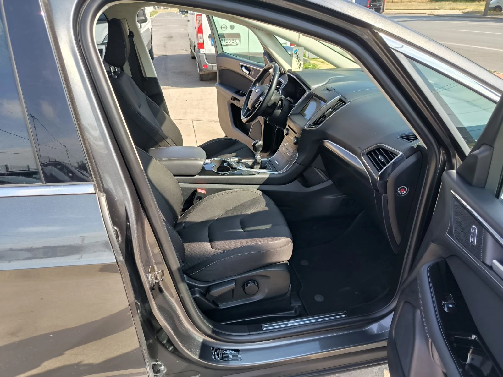 Ford S-Max 2.0d-Navi-Kamera-Keyless-Euro-6D, снимка 17 - Автомобили и джипове - 55411872