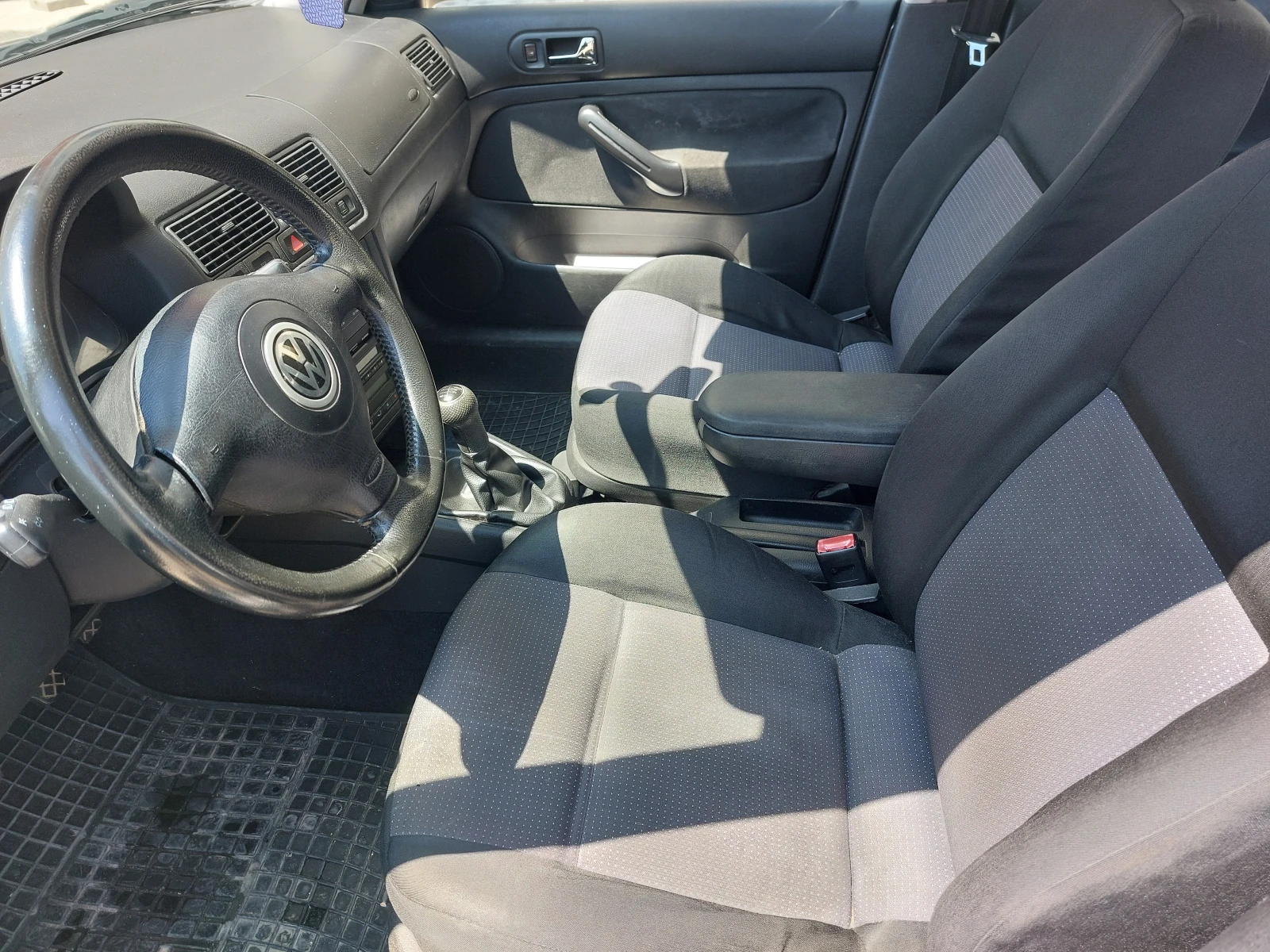 VW Golf, снимка 7 - Автомобили и джипове - 55450137
