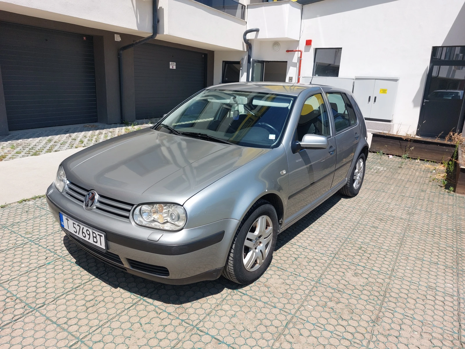 VW Golf