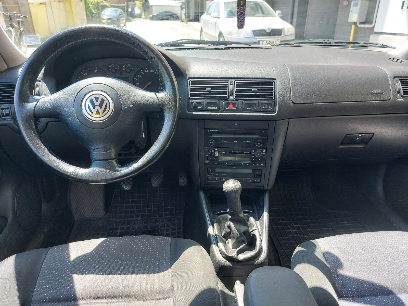 VW Golf, снимка 6 - Автомобили и джипове - 55450137