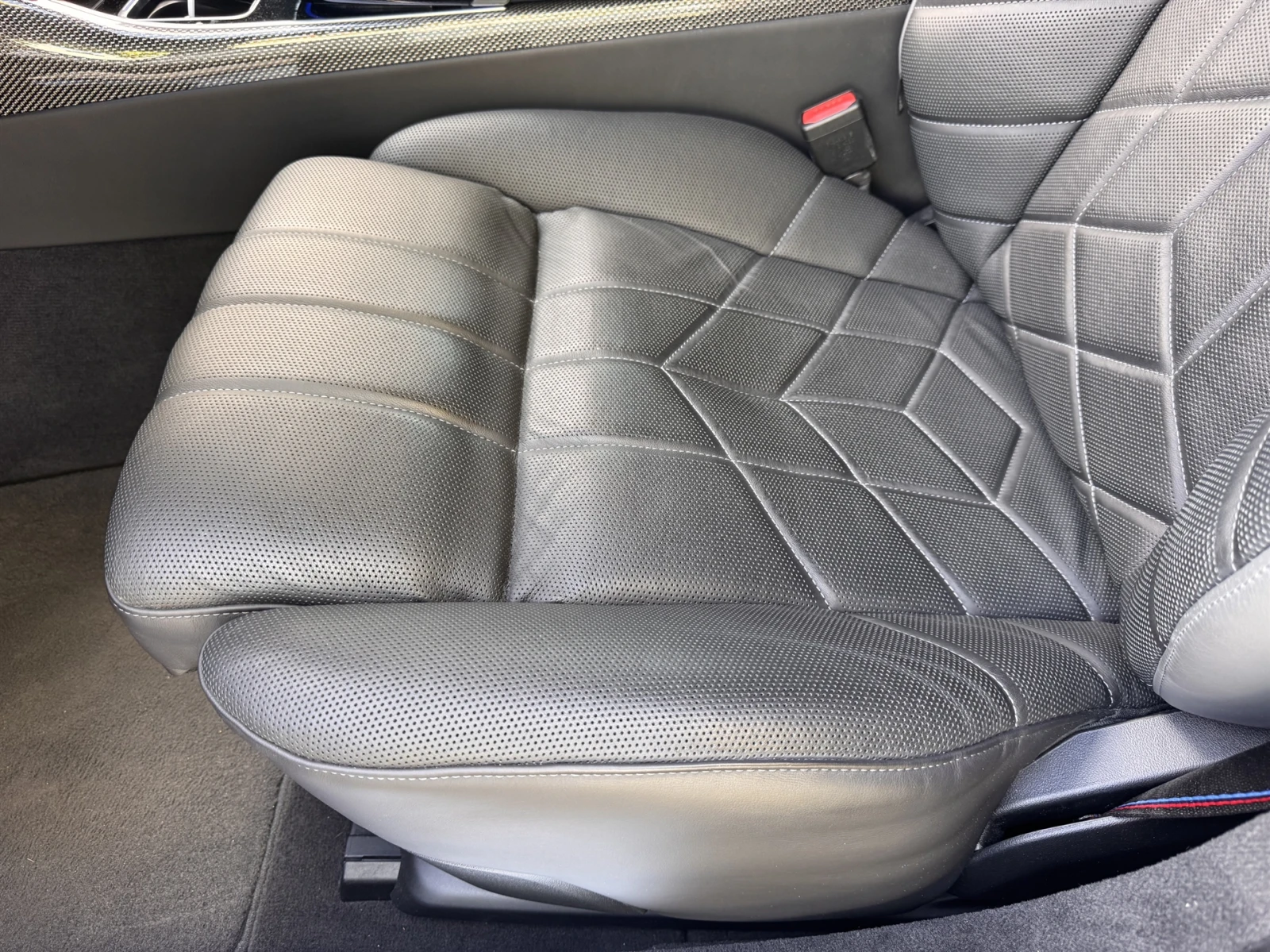 BMW 760 xDrive, снимка 16 - Автомобили и джипове - 56325408
