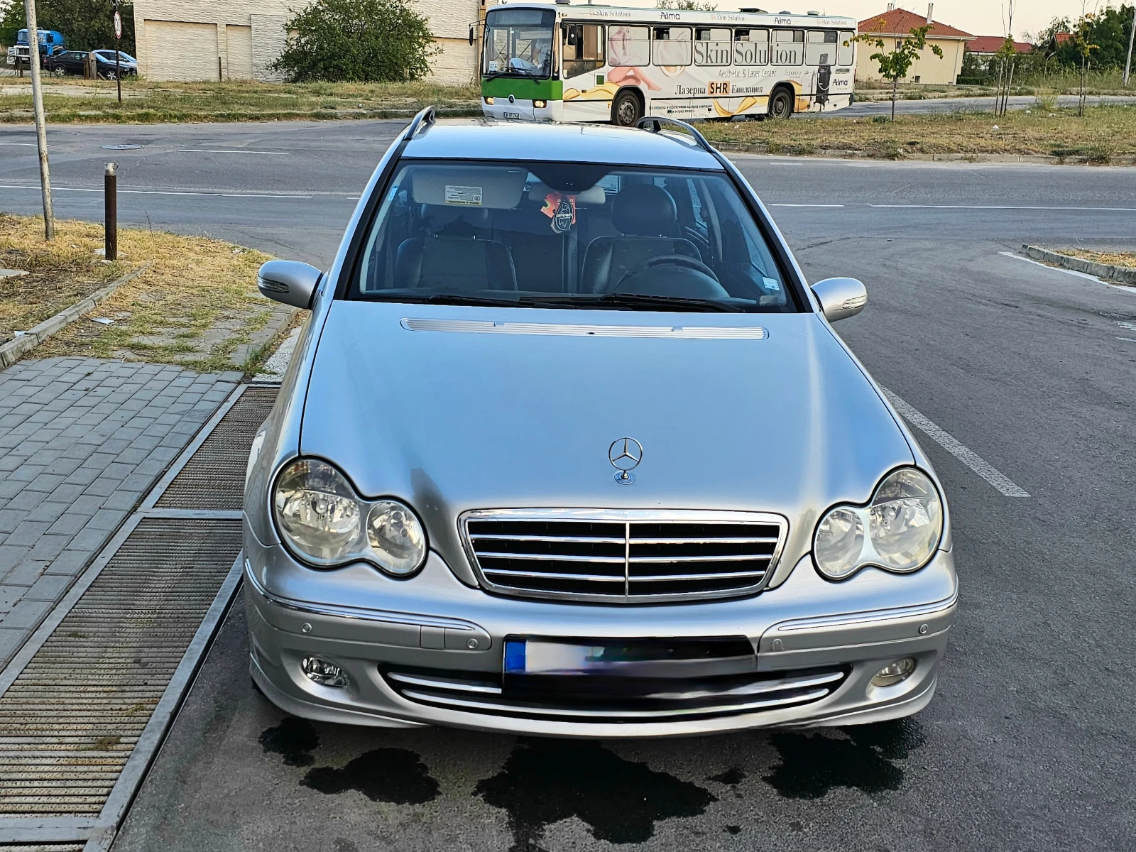 Mercedes-Benz C 220, снимка 3 - Автомобили и джипове - 56577298