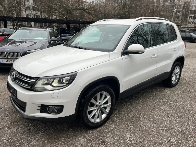 VW Tiguan 2.0 TSI 4x4 DSG Sport&Style, снимка 8 - Автомобили и джипове - 46171079