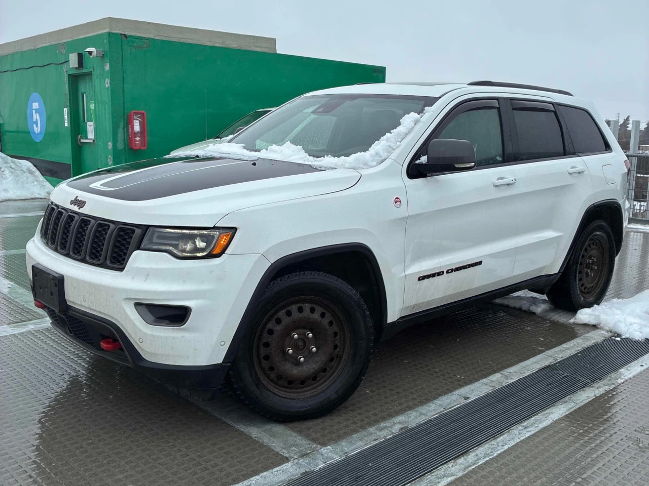 Jeep Grand cherokee TRAILHAWK 5.7 * FULLMAX* ДИСТРОНИК* АЛКАНТАРА*  - изображение 3