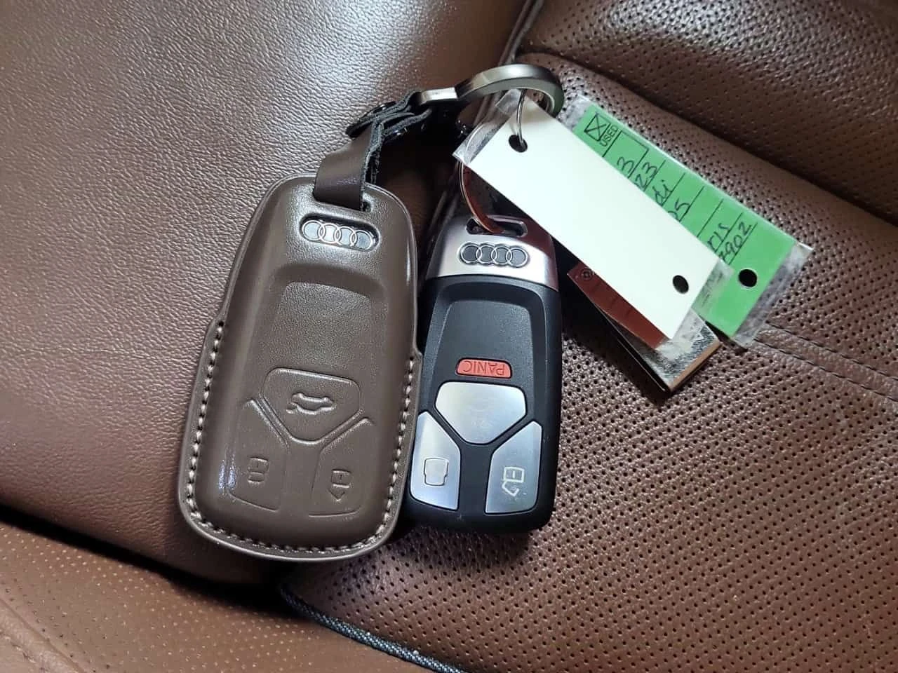 Audi Q5 Progressiv| DISTRONIC| АМБИЕНТНО| 2 КЛЮЧА| ПАНО, снимка 15 - Автомобили и джипове - 54001808