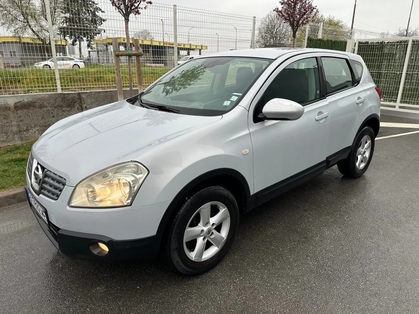 Nissan Qashqai, снимка 2 - Автомобили и джипове - 54095746