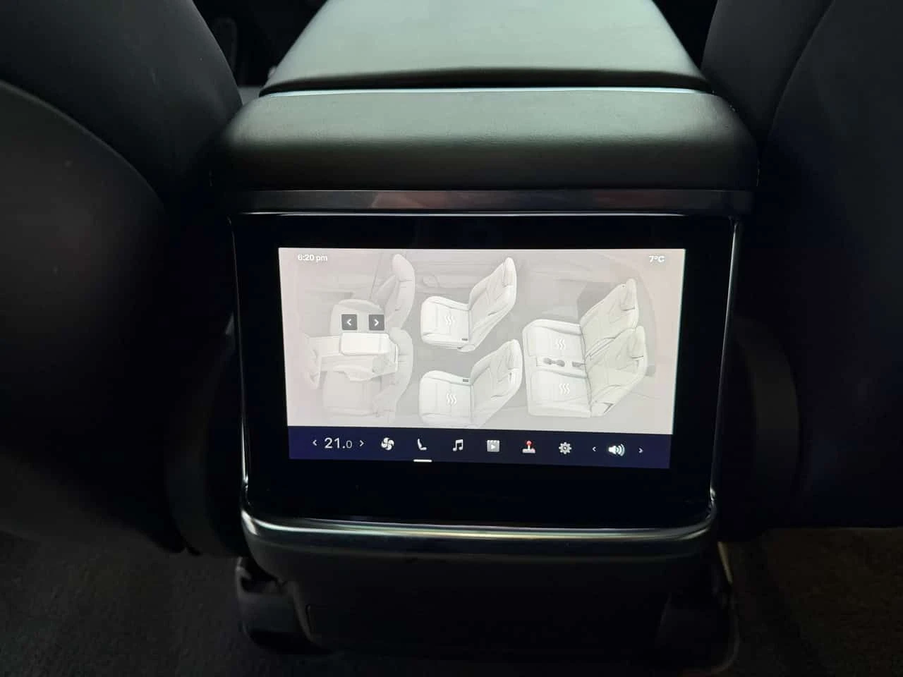 Tesla Model X * Plaid * PANO* ПОДГРЕВ* KEYLESS* , снимка 17 - Автомобили и джипове - 54212250