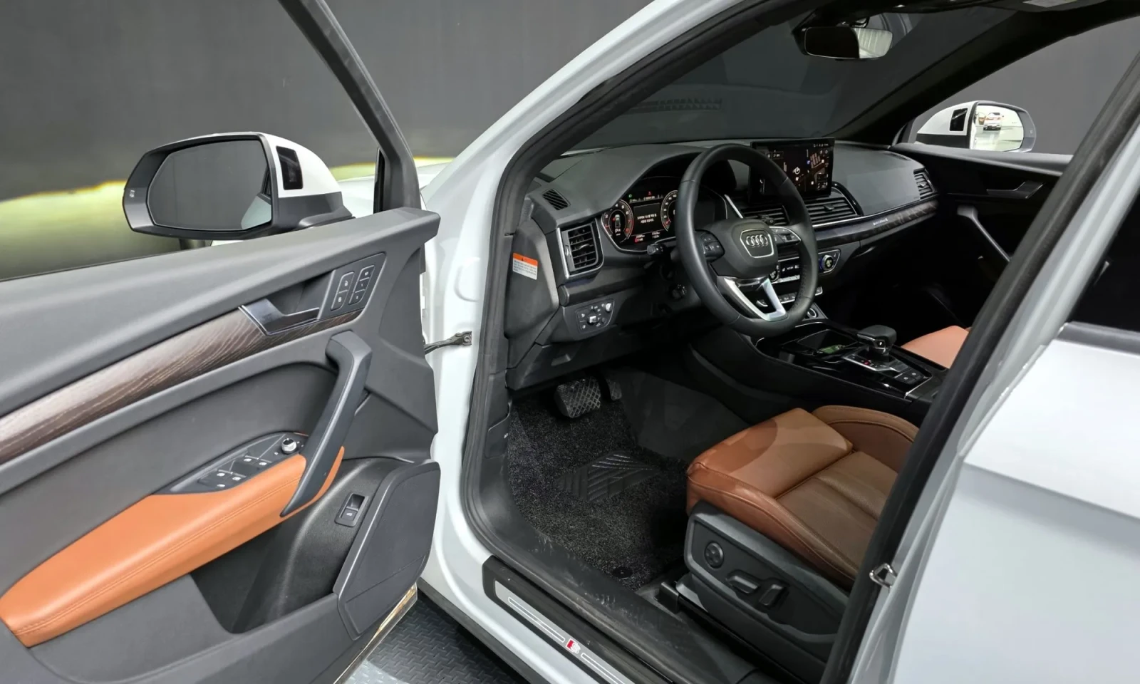 Audi Q5 * DISTRONIC * 360 * HEAD-UP * ПАНОРАМА, снимка 10 - Автомобили и джипове - 54424748