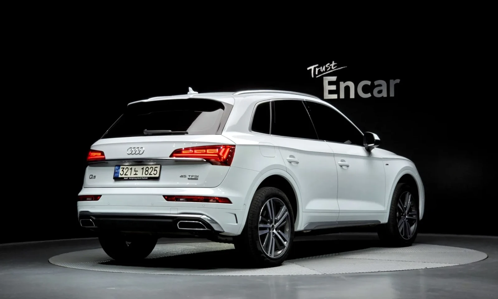 Audi Q5 * DISTRONIC * 360 * HEAD-UP * ПАНОРАМА, снимка 2 - Автомобили и джипове - 54424748