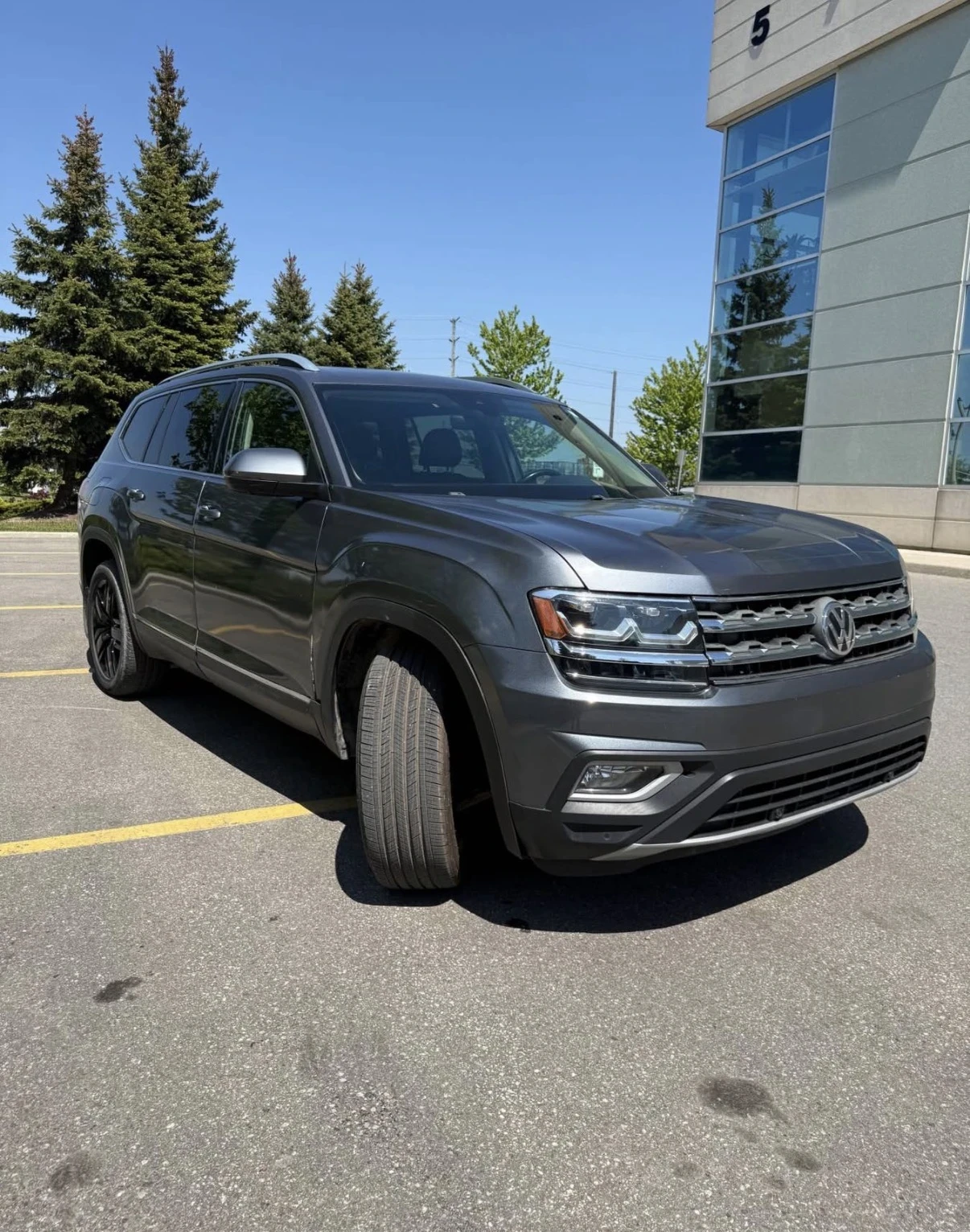 VW Atlas 3.6 V6/360* КАМЕРА/ОБДУХВАНЕ/7 МЕСТЕН/33000КМ /, снимка 2 - Автомобили и джипове - 54981780