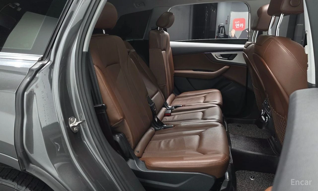Audi Q7 ПОДГРЕВИ * ПАНО * ОПЦИЯ ЗА ФИНАНСИРАНЕ, снимка 11 - Автомобили и джипове - 55277979