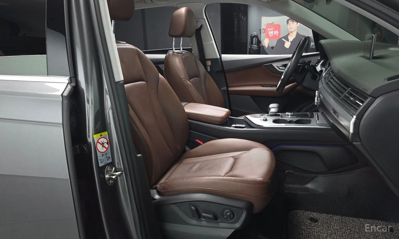 Audi Q7 ПОДГРЕВИ * ПАНО * ОПЦИЯ ЗА ФИНАНСИРАНЕ, снимка 10 - Автомобили и джипове - 55277979