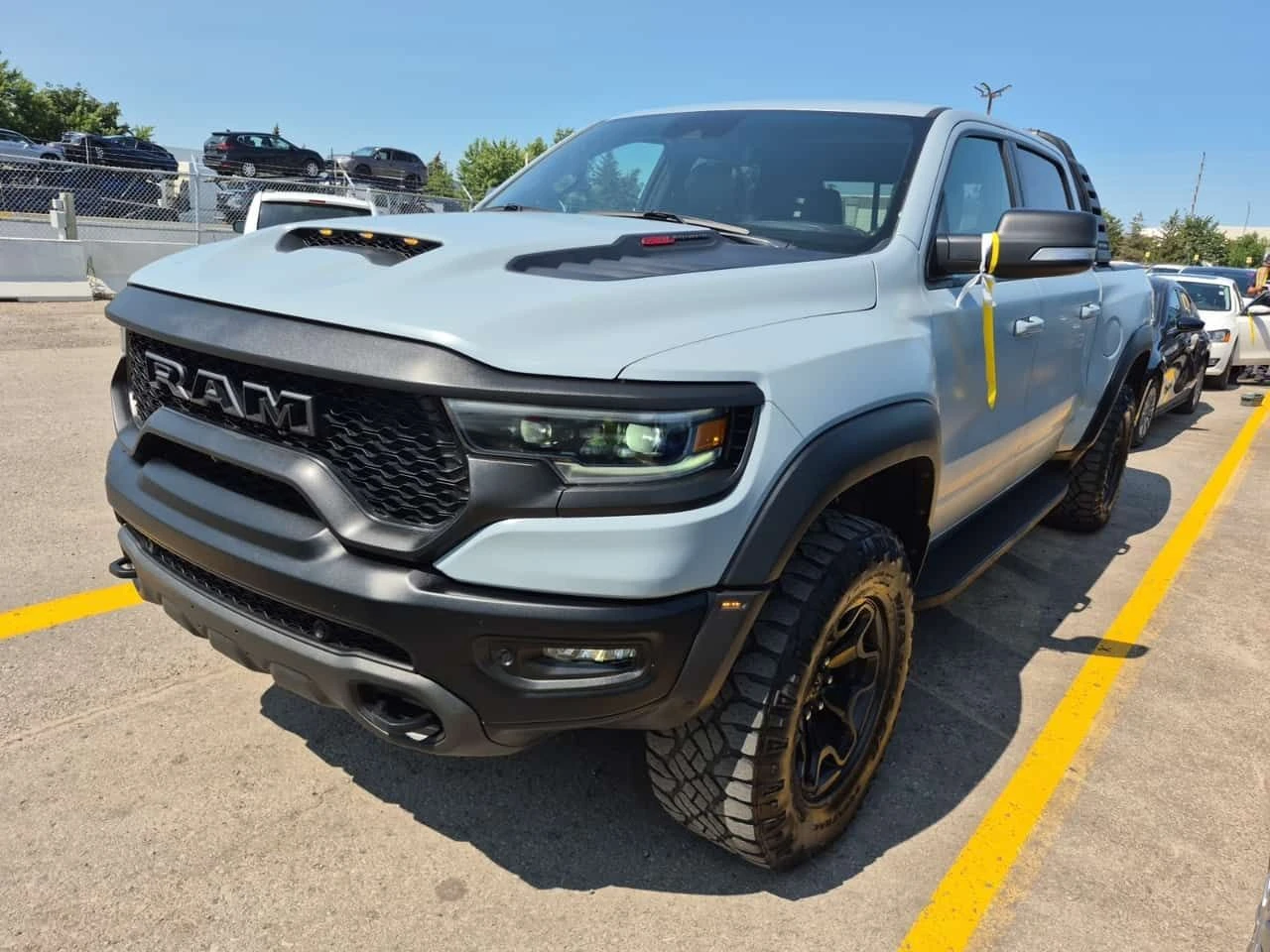 Dodge RAM 1500 TRX CREW CAB SHORT BED * CARFAX * АВТОКРЕДИТ