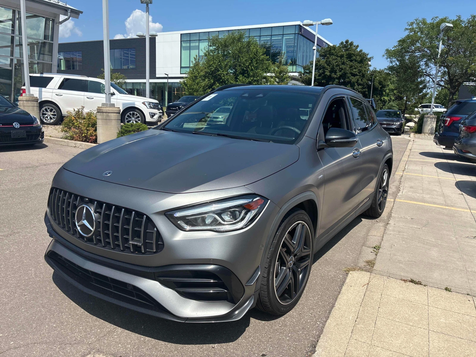 Mercedes-Benz GLA 45 AMG * АВТОКРЕДИТ * ГЛАВНО ПРЕДСТАВИТЕЛСТВО