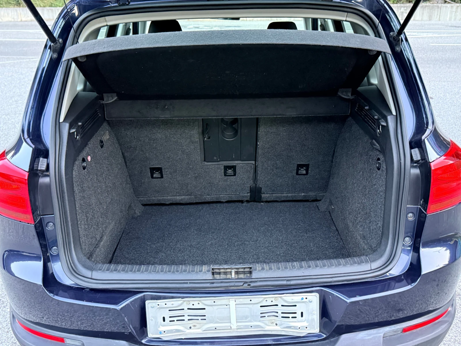 VW Tiguan 2.0TDI* 4x4* OFFROAD* ИТАЛИЯ* , снимка 16 - Автомобили и джипове - 55932378