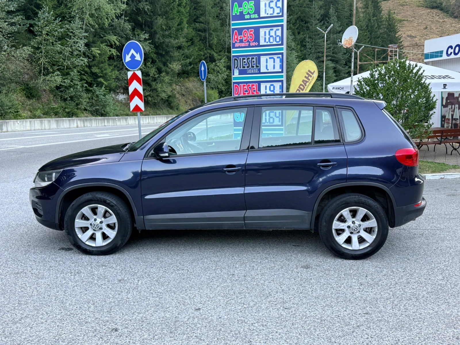 VW Tiguan 2.0TDI* 4x4* OFFROAD* ИТАЛИЯ* , снимка 2 - Автомобили и джипове - 55932378