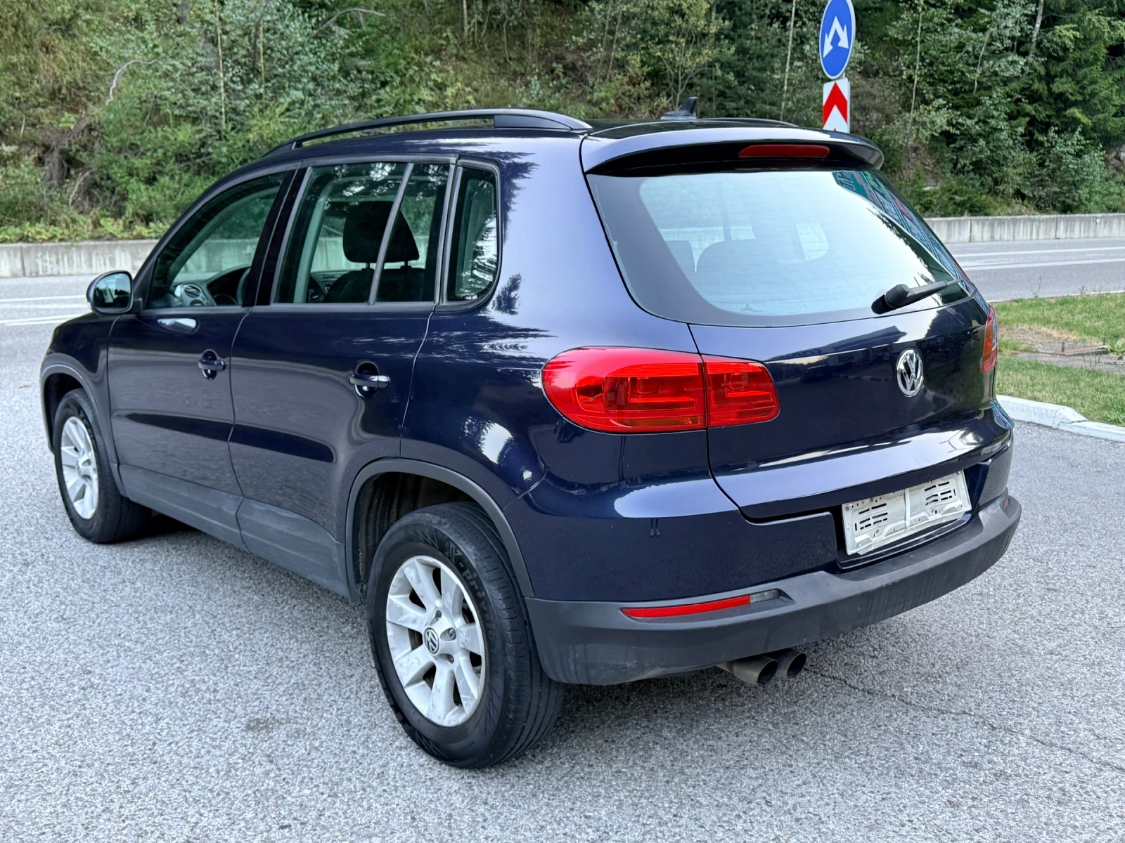 VW Tiguan 2.0TDI* 4x4* OFFROAD* ИТАЛИЯ* , снимка 3 - Автомобили и джипове - 55932378