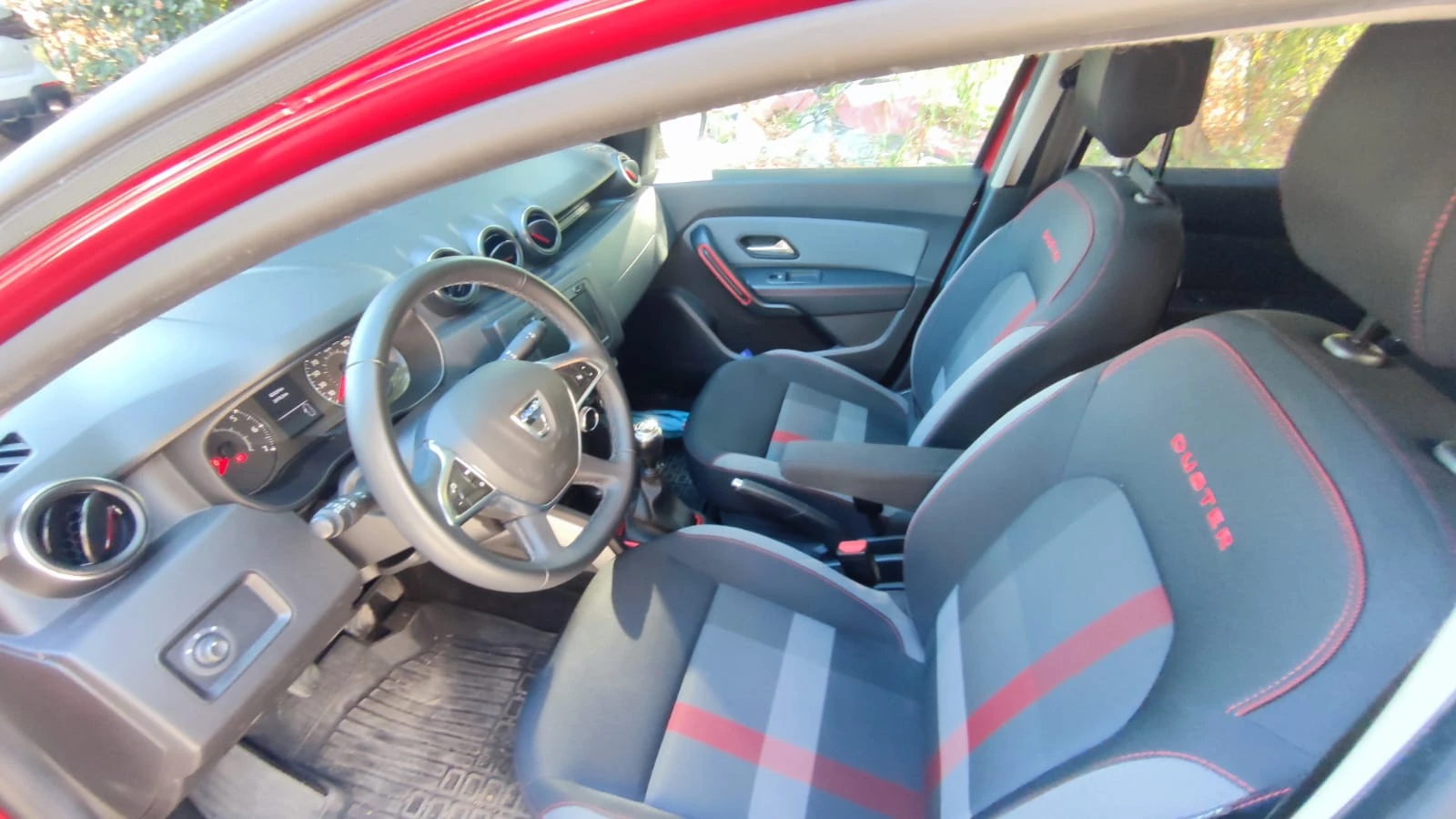 Dacia Duster 1.6SCe115 4x4HMM1, снимка 15 - Автомобили и джипове - 56130109