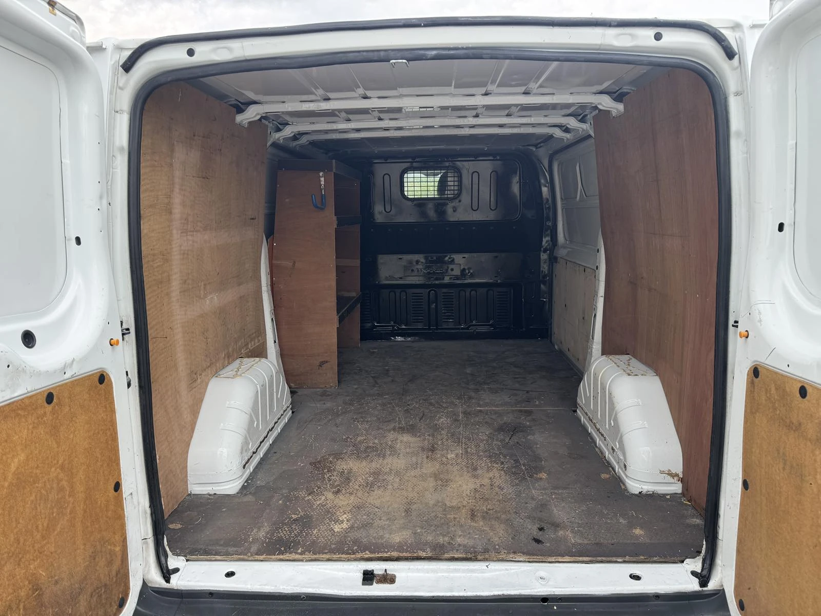 Ford Transit 115k.с.L2H1KLIMA, снимка 10 - Бусове и автобуси - 54284858